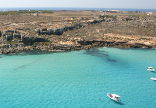 Scopri Favignana, le spiagge più belle e gli itinerari